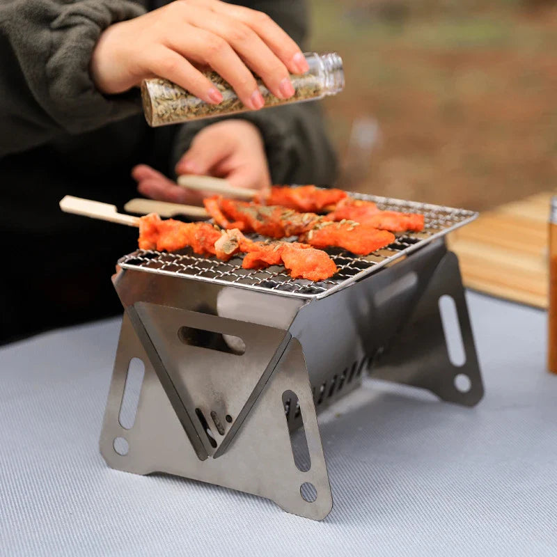 Tragbarer Faltbarer Grill für Sommerabenteuer