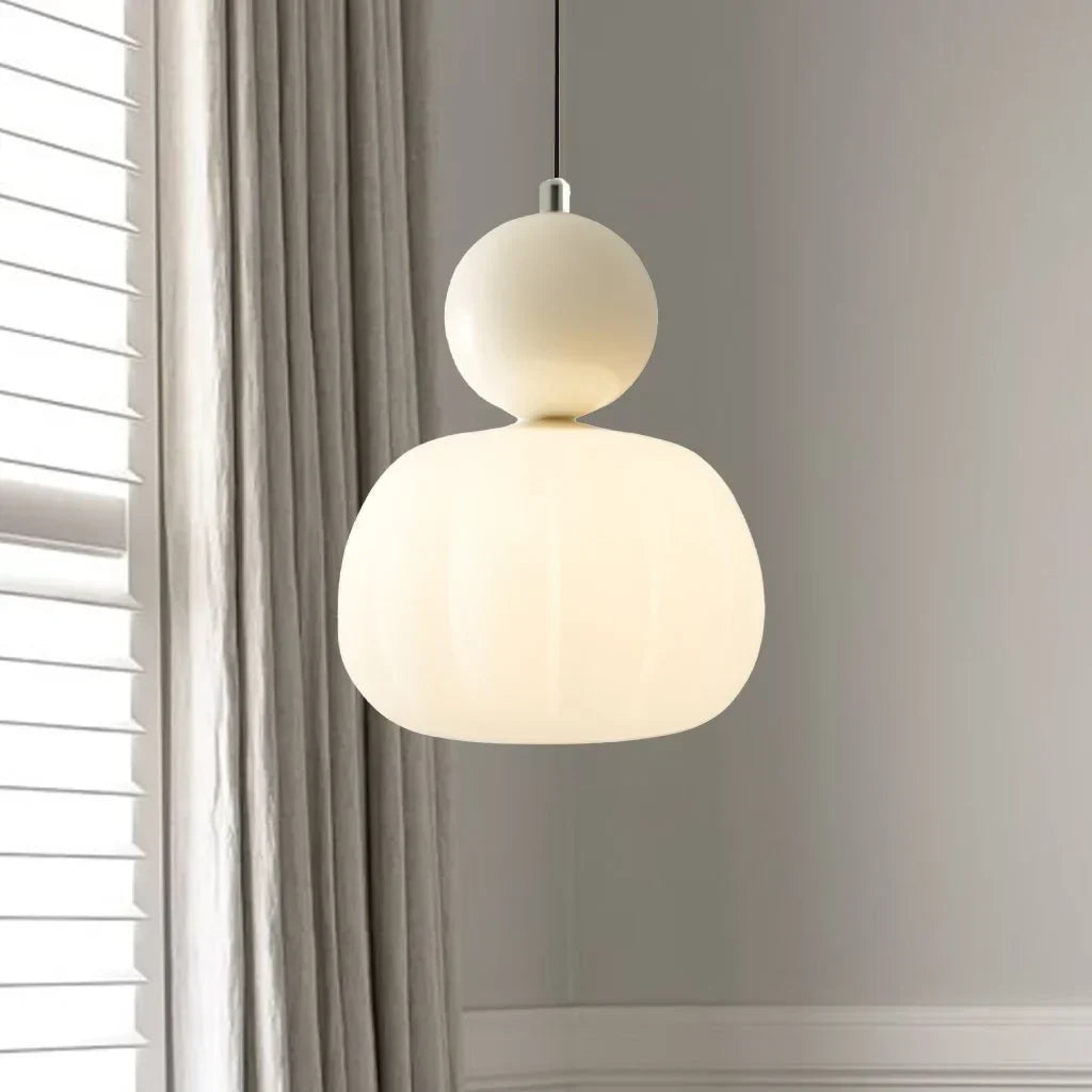 Elegante Pendelleuchte im cremefarbenen Art Deco Stil