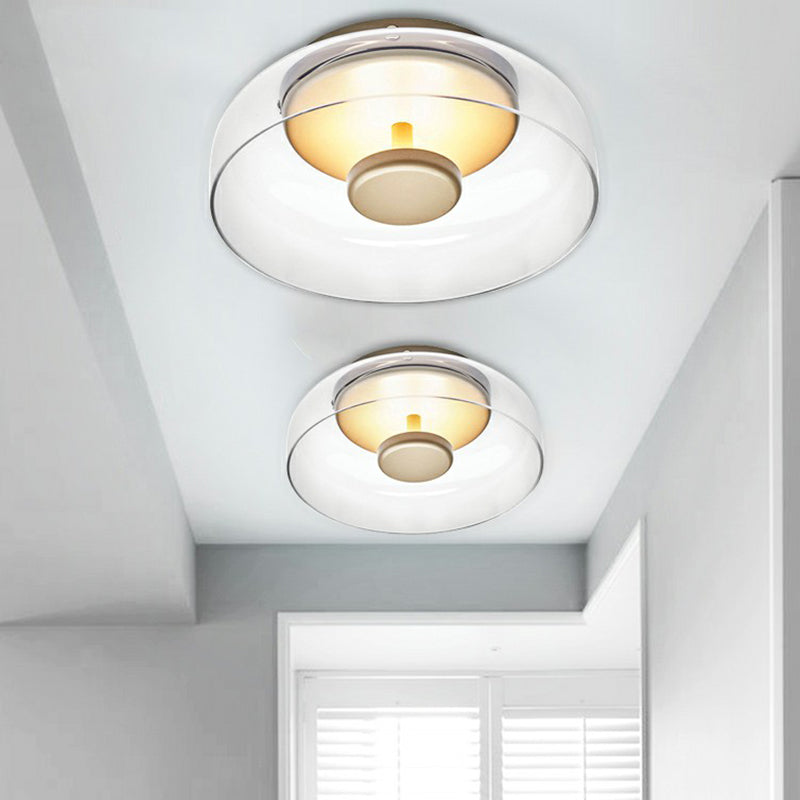 Elegante LED-Deckenleuchte aus Glas und Metall