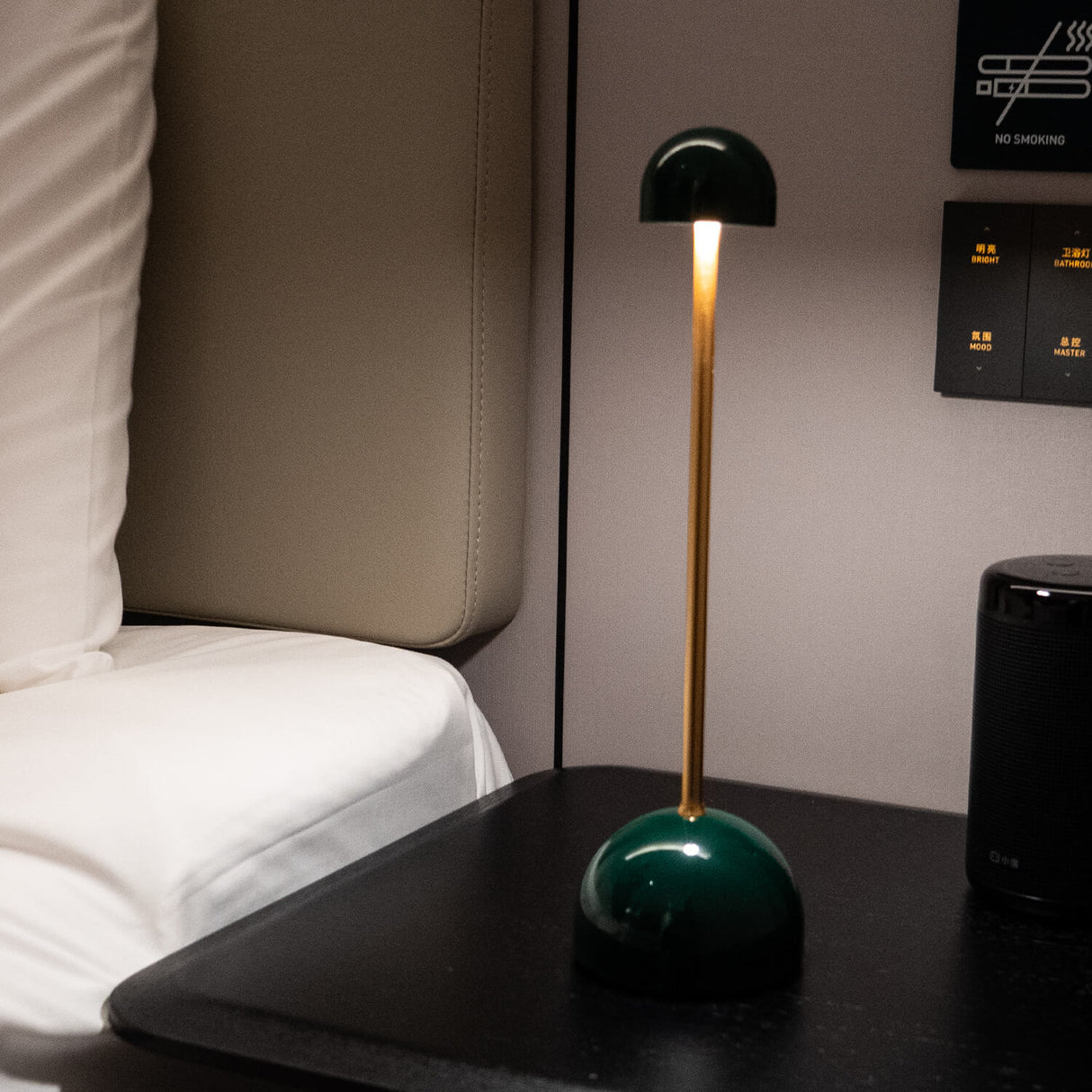 Luxus Kabellose Tischlampe mit LED und Dimmfunktion