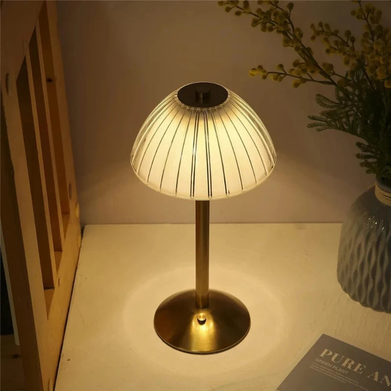 Kabellose LED Tischlampe mit Dimmbaren Farboptionen