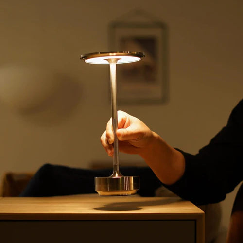 Kabellose USB Wiederaufladbare LED Tischlampe mit Smart Touch