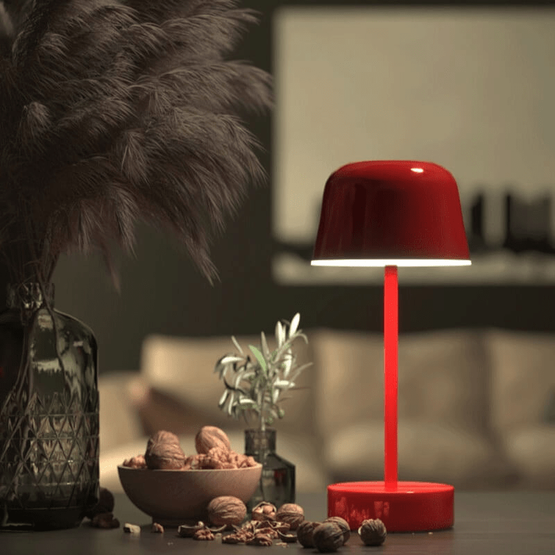 Kabellose Bauhaus Tischlampe Minimalistisch und Stilvoll