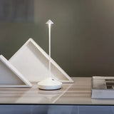 Kabellose LED Tischlampe mit dimmbarem Licht