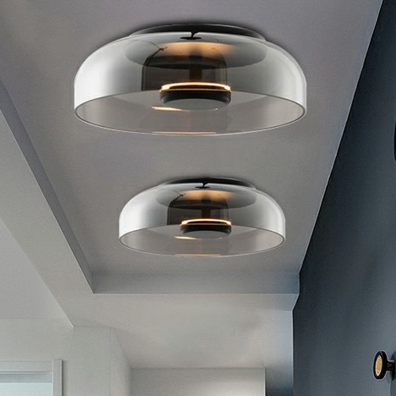 Elegante LED-Deckenleuchte aus Glas und Metall