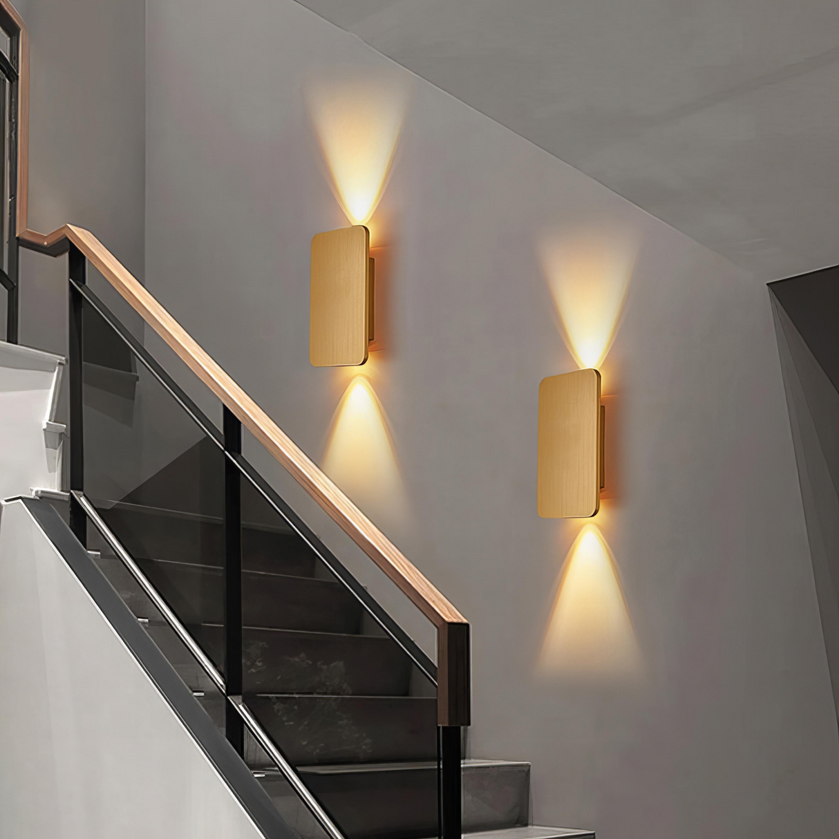 Minimalistische LED Wandleuchte aus Holz - Warm- und Kaltlicht