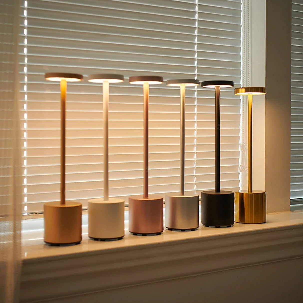 Kabellose Touch-Tischlampe mit Warmlicht