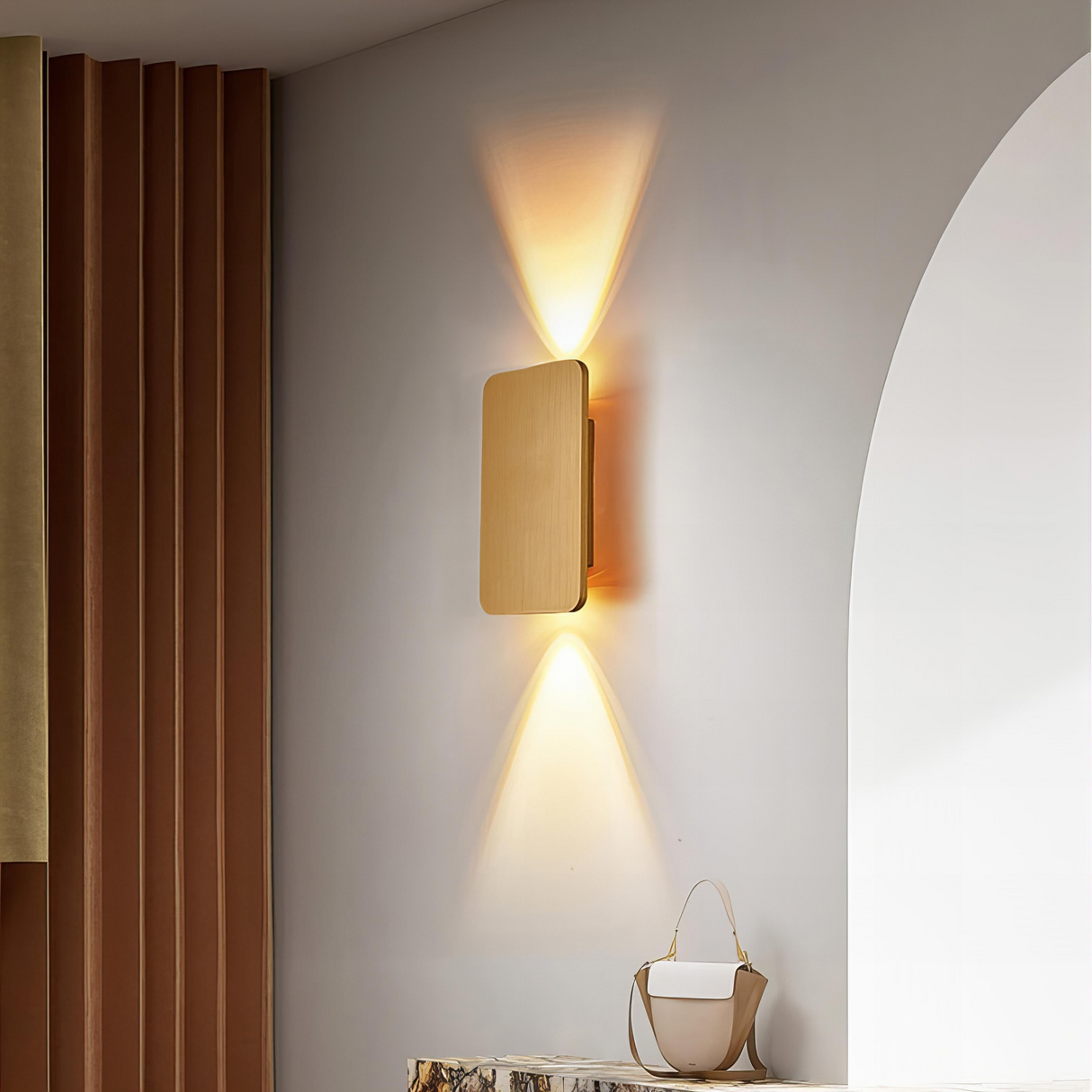 Minimalistische LED Wandleuchte aus Holz - Warm- und Kaltlicht