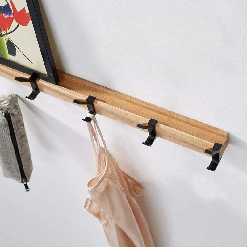 Wandgarderobe – Verstellbare Haken – Schwarz – Skandinavisches Design – Für Flur und Schlafzimmer – Holz und Aluminium – Maße 40 x 7 x 7 cm